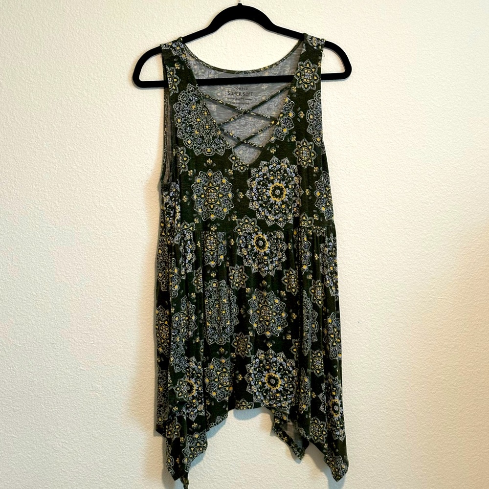 Torrid, green flower, flowy tank